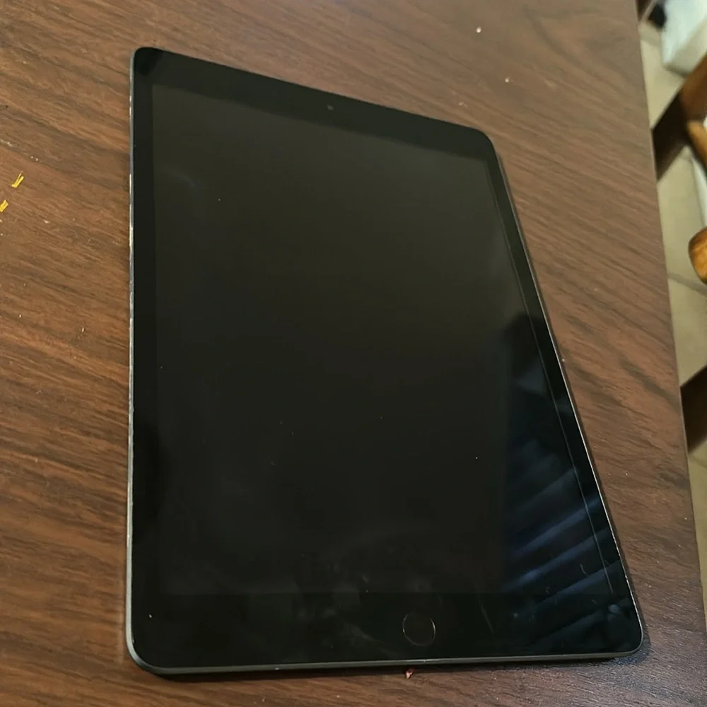 I Pad 9th Generation. 2020 Edition. 64g